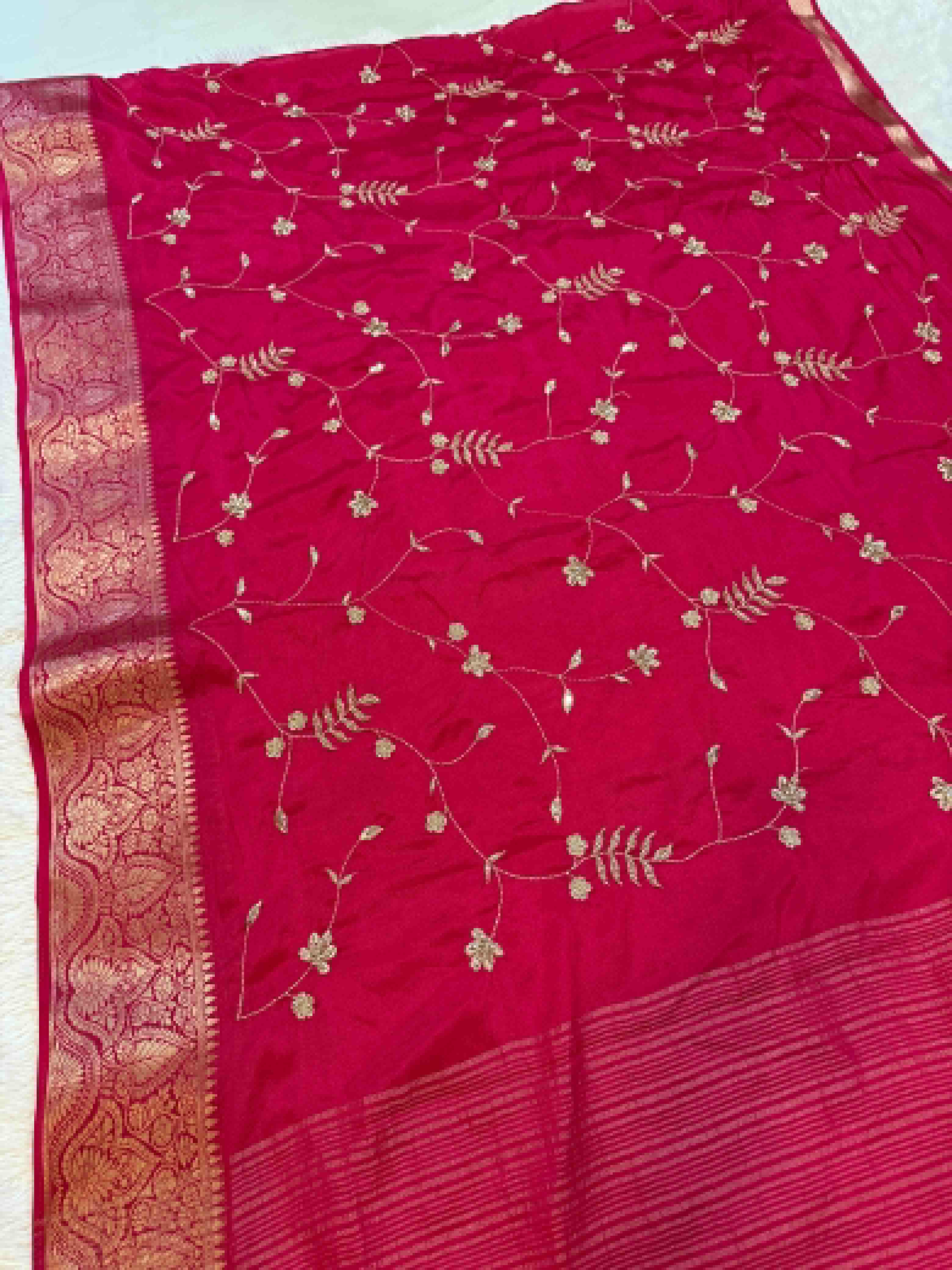 Beautiful Semi Chinon Saree With Zari Work
