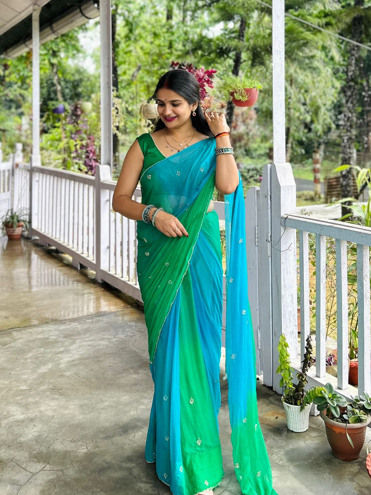 Beautiful Semi Chiffon Saree With Handwork