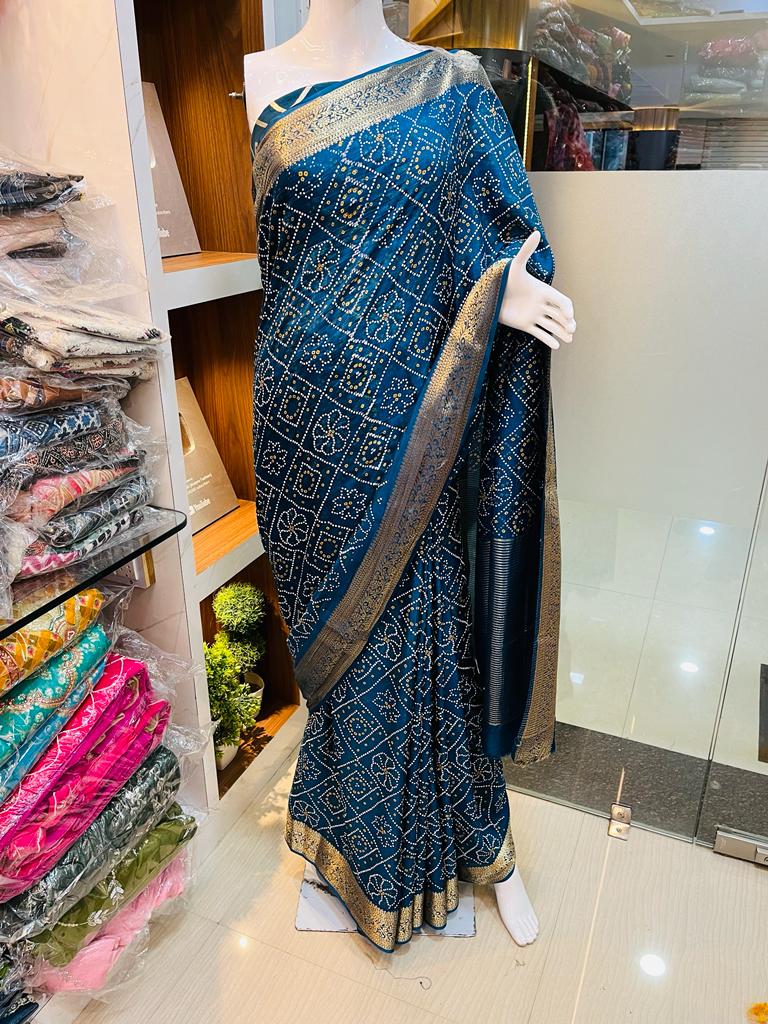 Naylon Dolla Silk Bandhani Table Print Saree