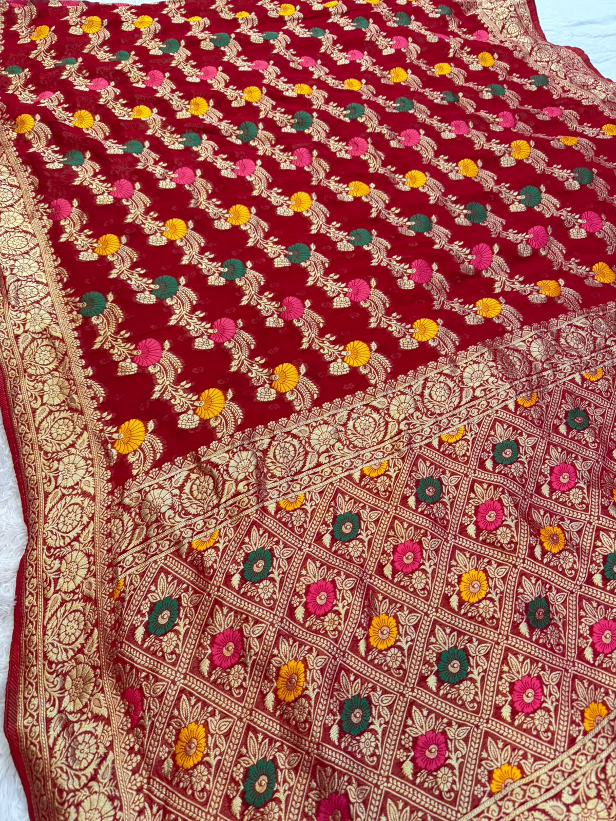 Latest  Pure Georgette Saree With Weaving Work