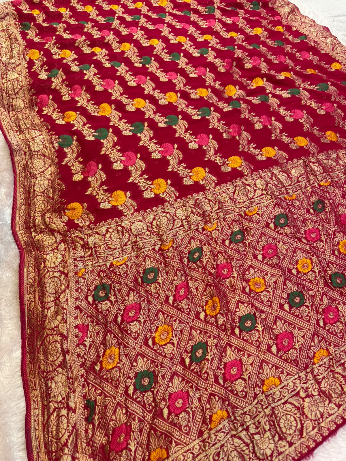 Latest  Pure Georgette Saree With Weaving Work