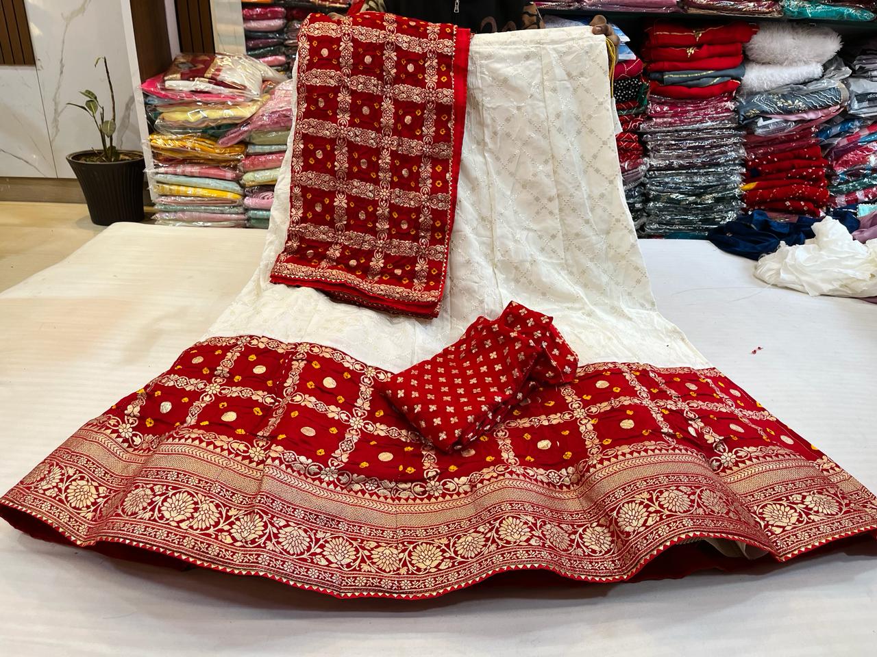 Beautiful Lahanga X Traditional Fag Dye X Hand Bandhej X Naylon Dolla Silk Fabric