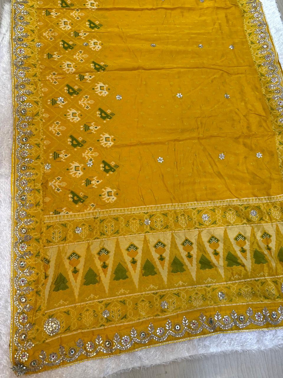 Rich Look Dolla Silk Saree With Handwork