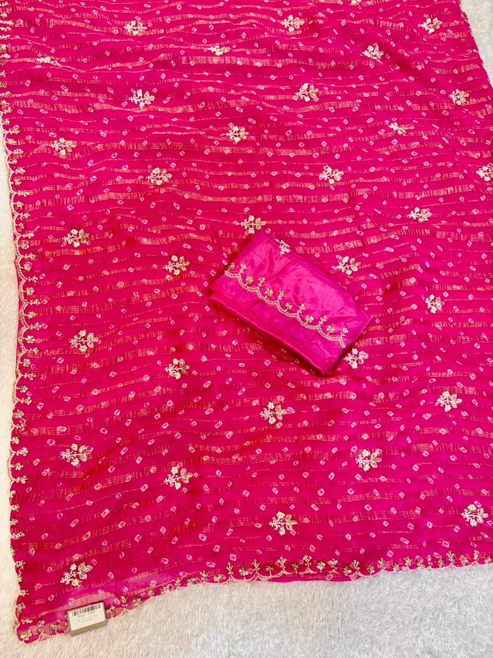 Beautiful Georgette Saree With Handwork And Bhandej
