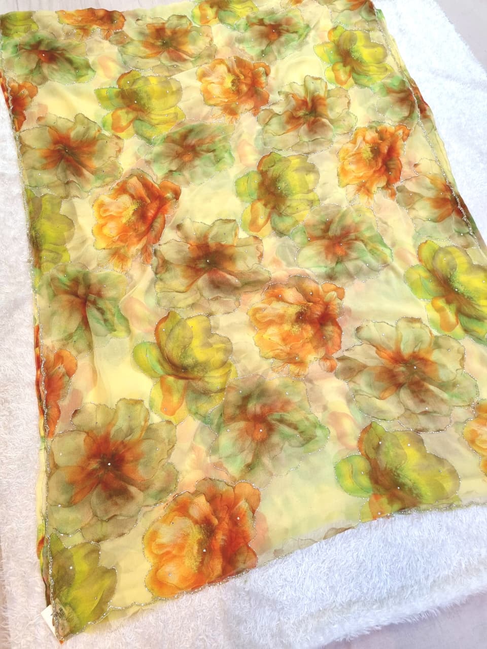 Royal Look Georgatte Saree With Floral Print