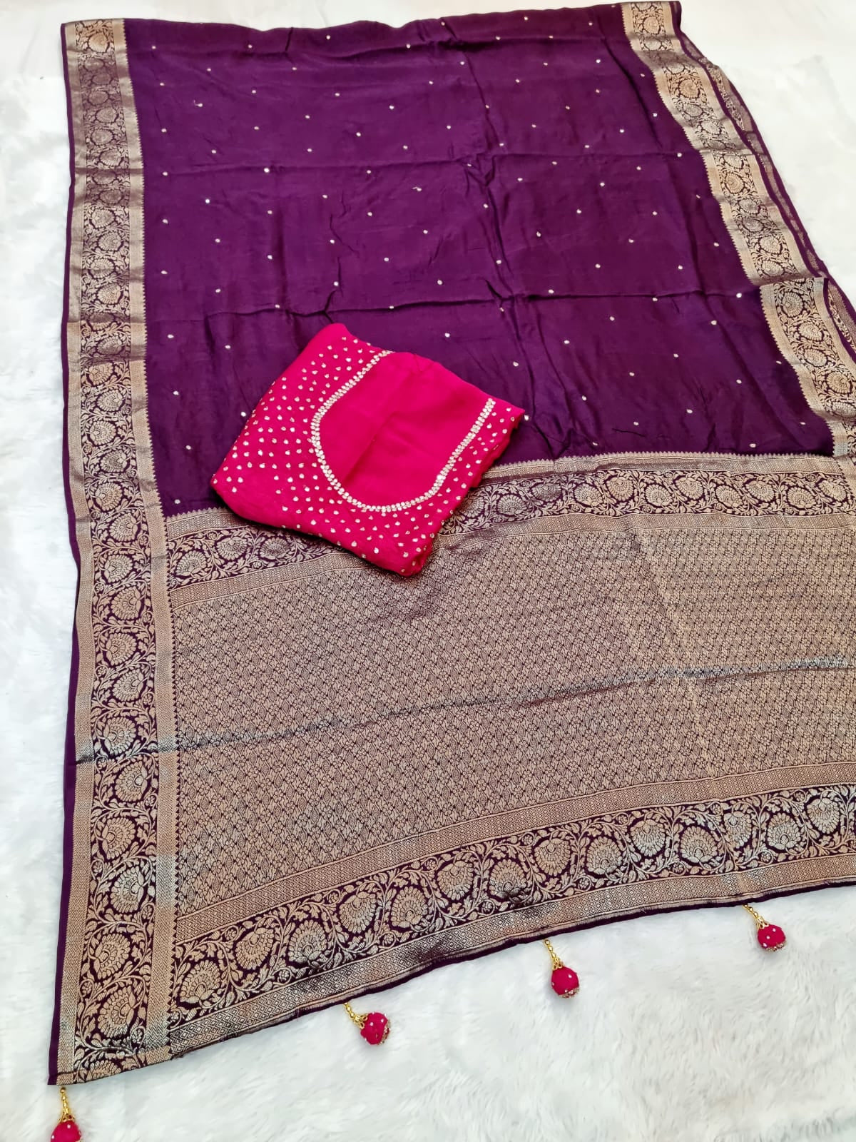 Beautiful Designer Dolla Silk Fabric Saree With Fancy Blouse