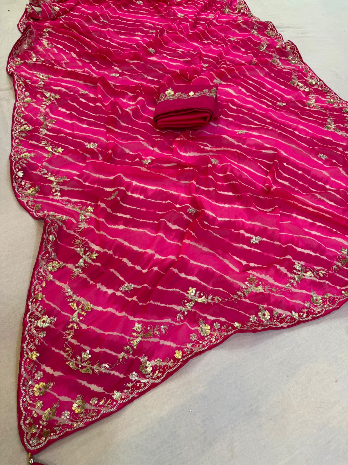 Beautiful Weightless Leheriya Saree With Handwork