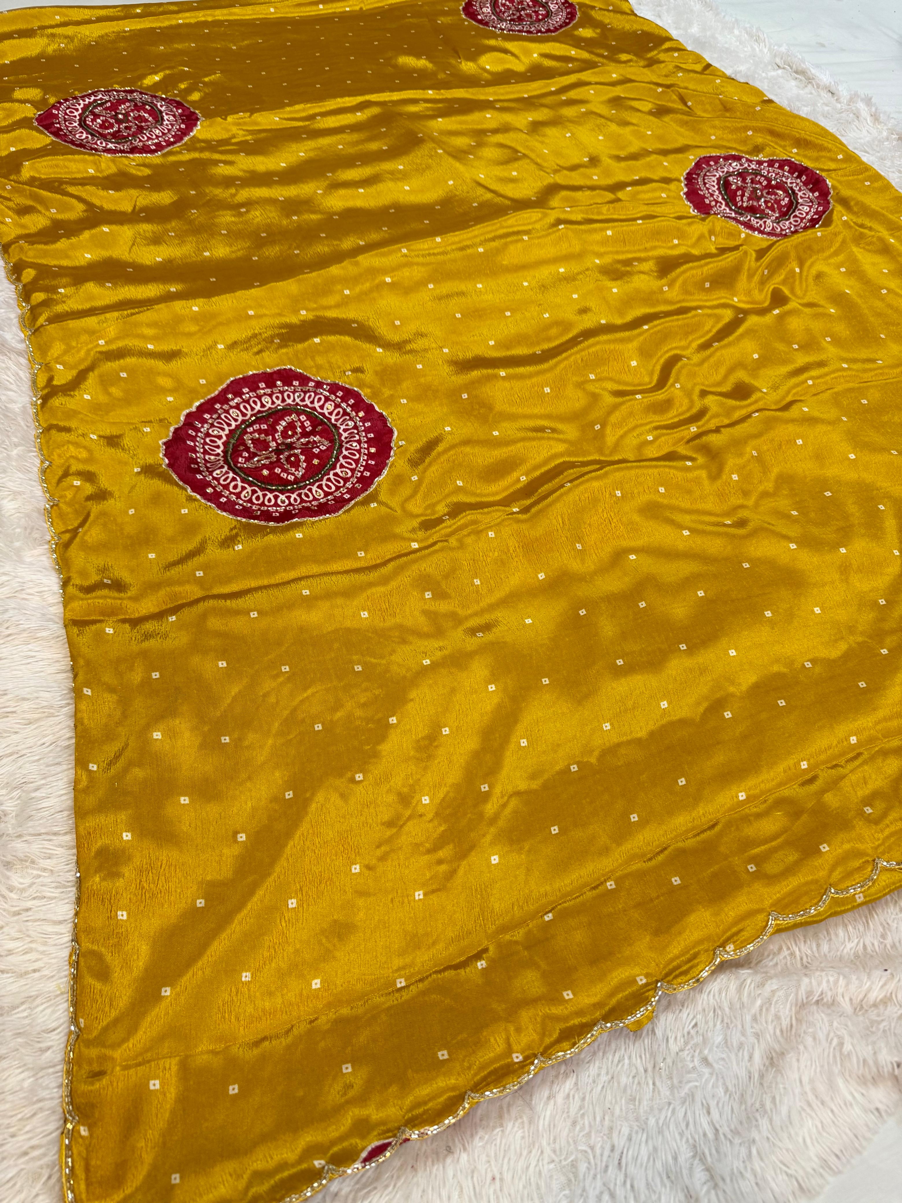 Latest Semi Chinon Bandhani  Saree With Handwork