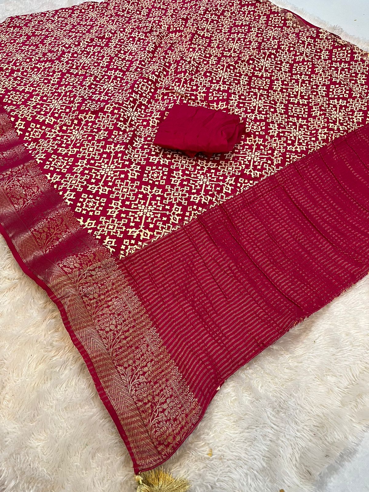 Designer Naylon Dolla Silk Saree With Table Print