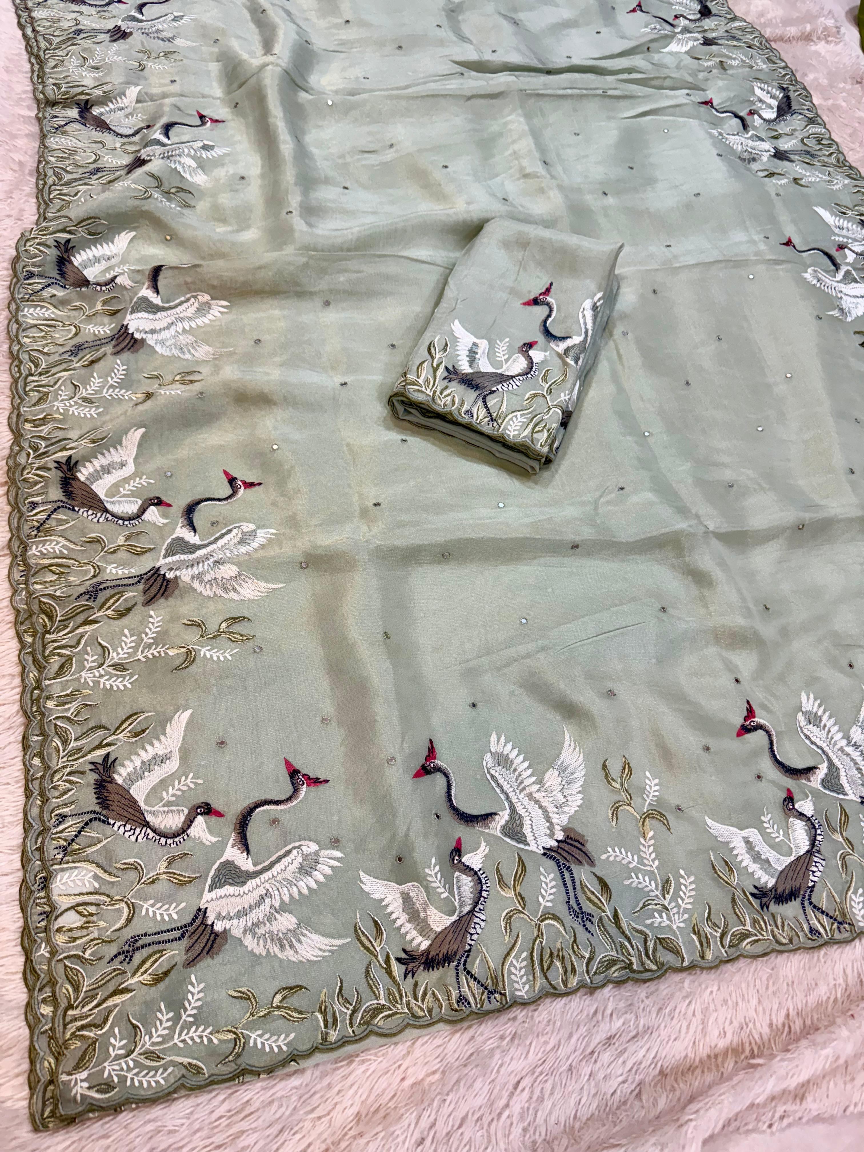 Luxuey Designer Cosmos Tissue Saree With Thread Work