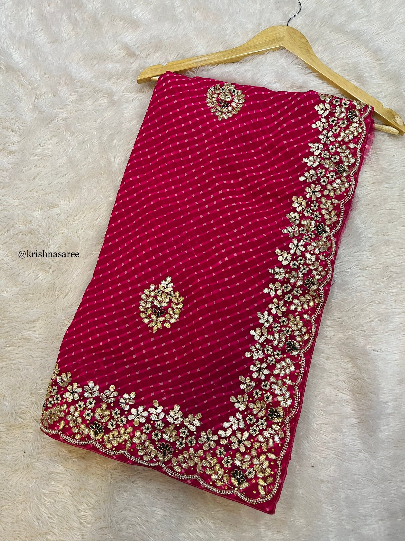 Beautiful Jaipuri Mothra Saree With Handwork