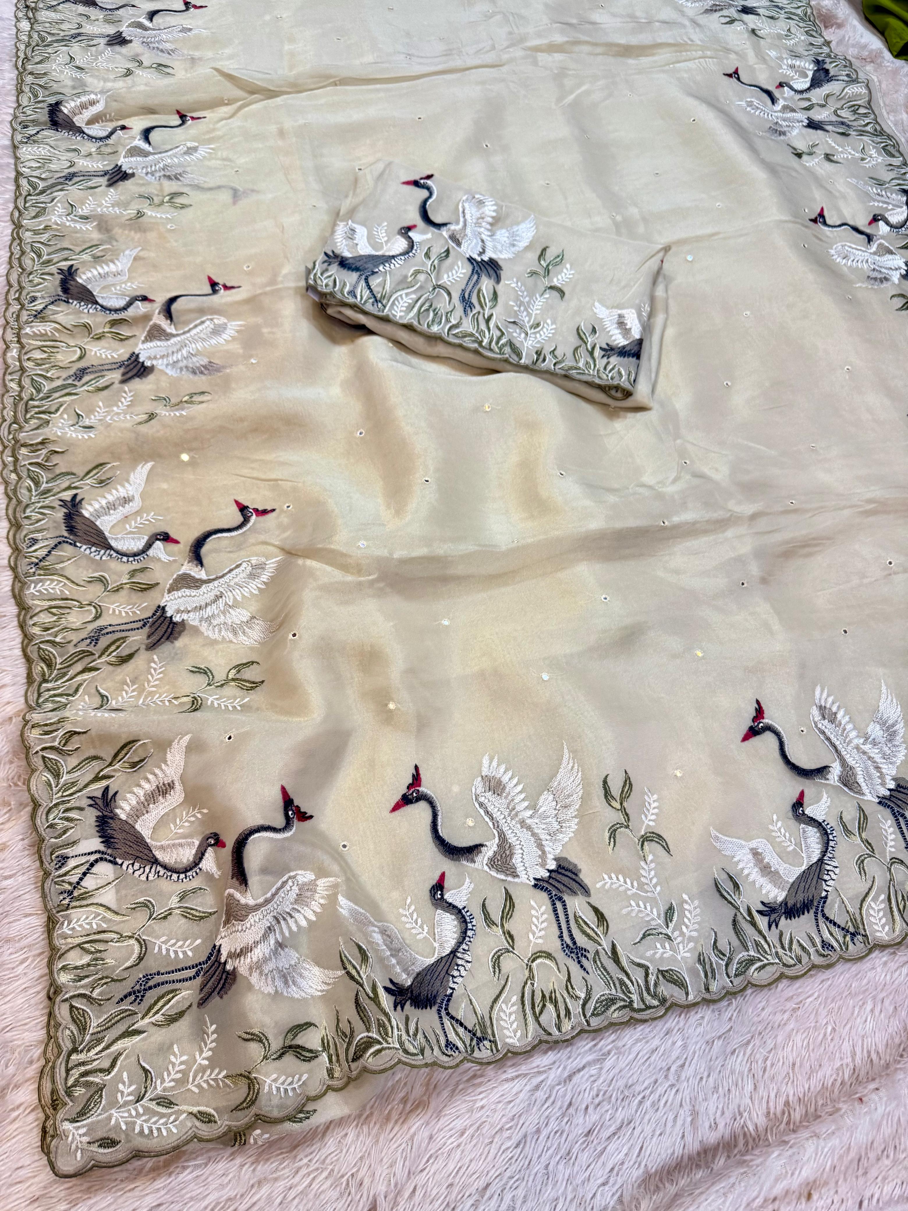 Luxuey Designer Cosmos Tissue Saree With Thread Work