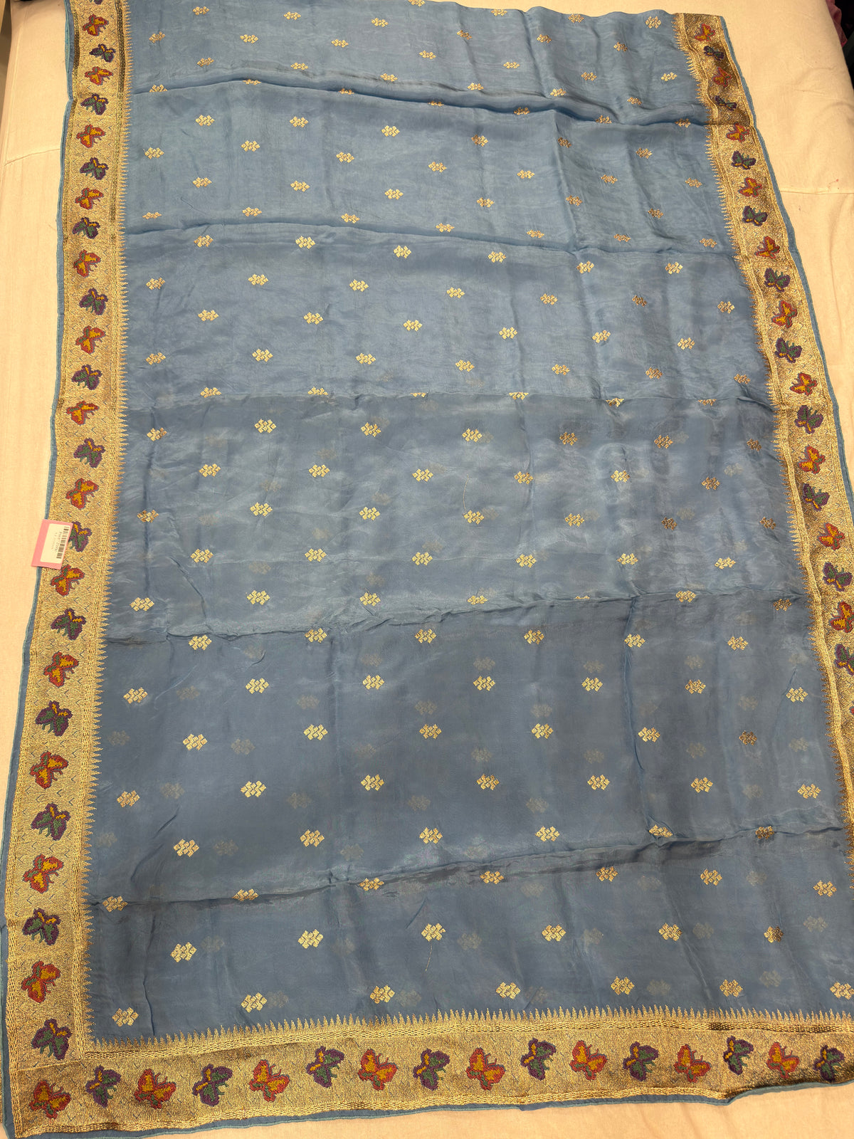 Beautiful H.O Silk Saree with Jari Work (Three Different Borders)
