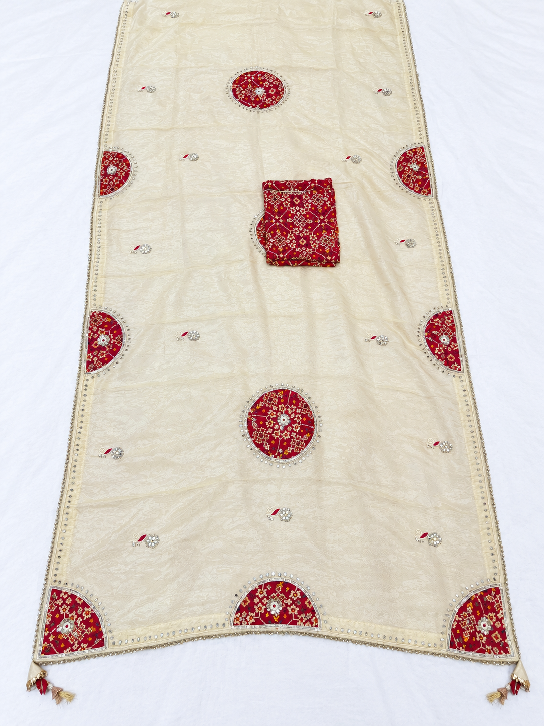 Beautiful Tissue Cosmos Saree With Handwork