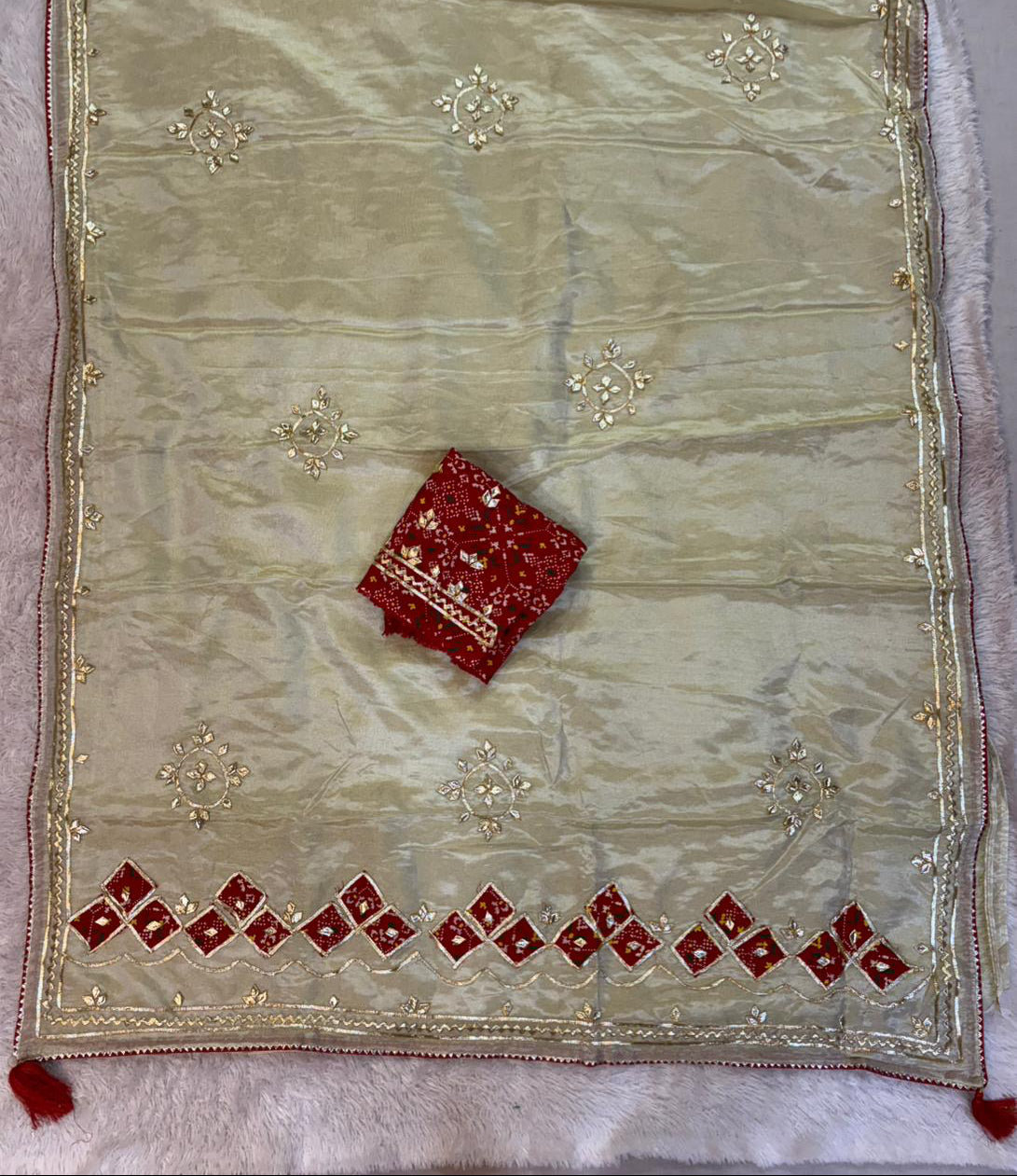 Traditional Tissue Cosmos Saree With Gottapatti Work