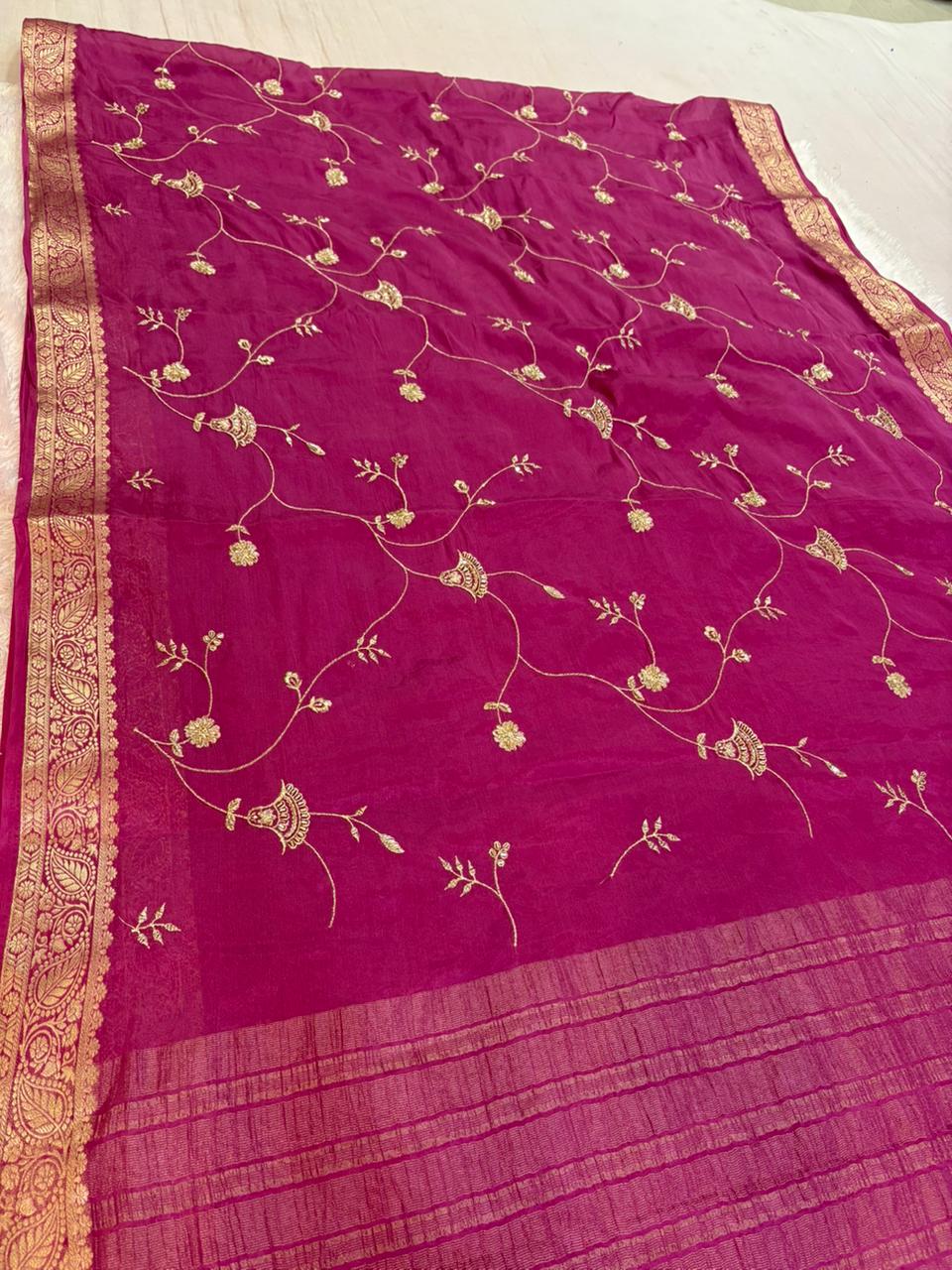Beautiful Semi Chinon Saree With Zari Work