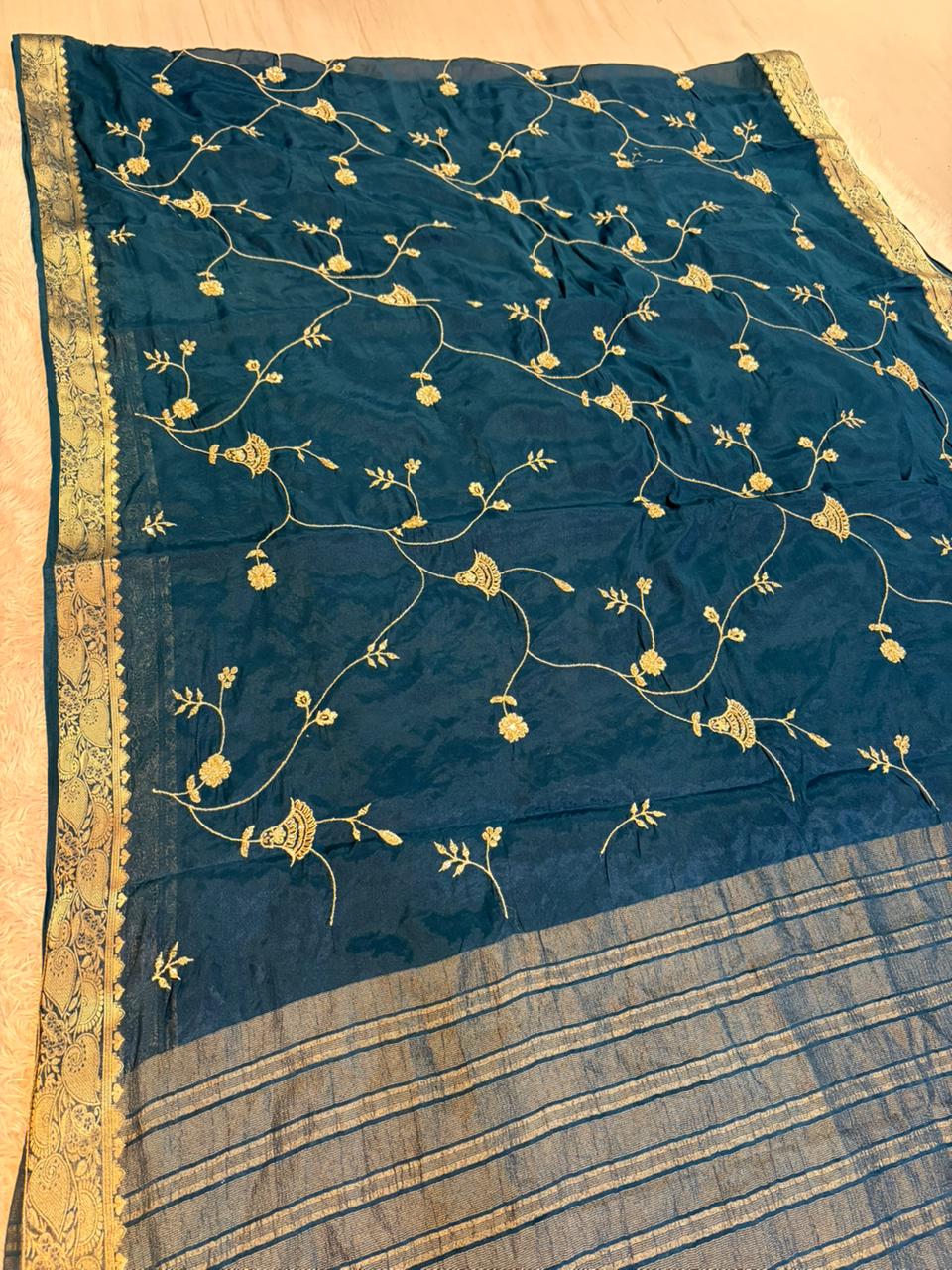 Beautiful Semi Chinon Saree With Zari Work