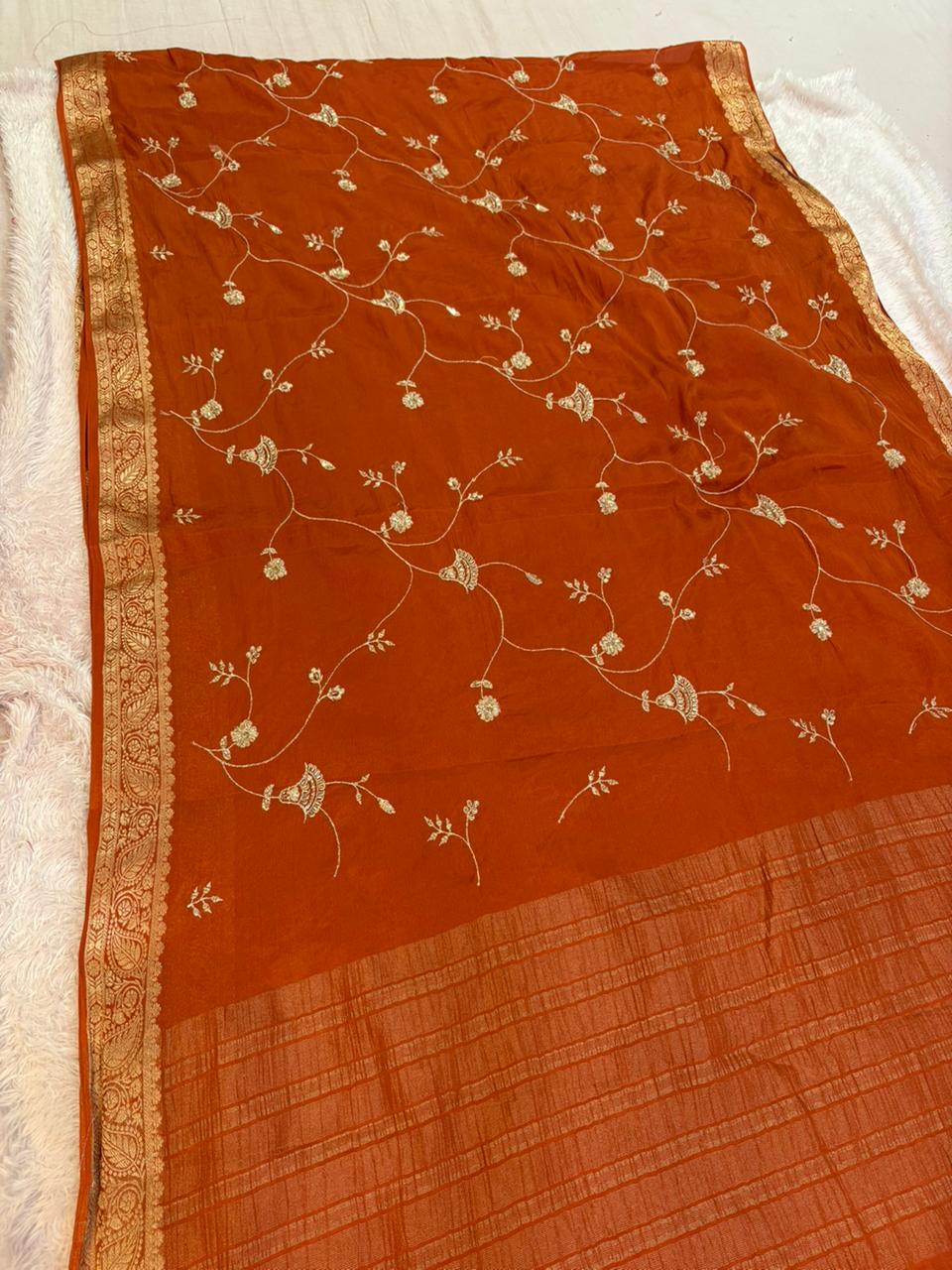 Beautiful Semi Chinon Saree With Zari Work
