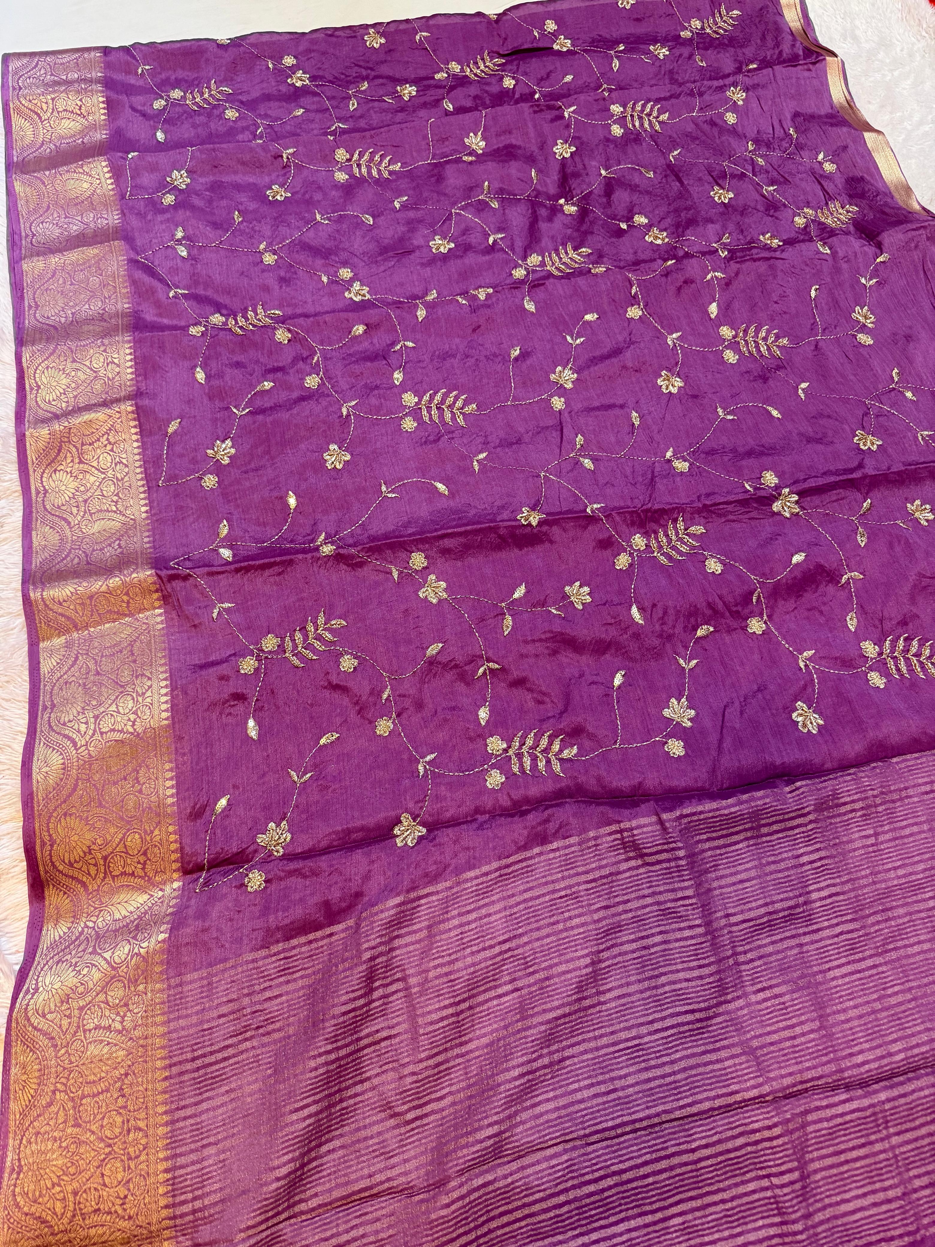 Beautiful Semi Chinon Saree With Zari Work