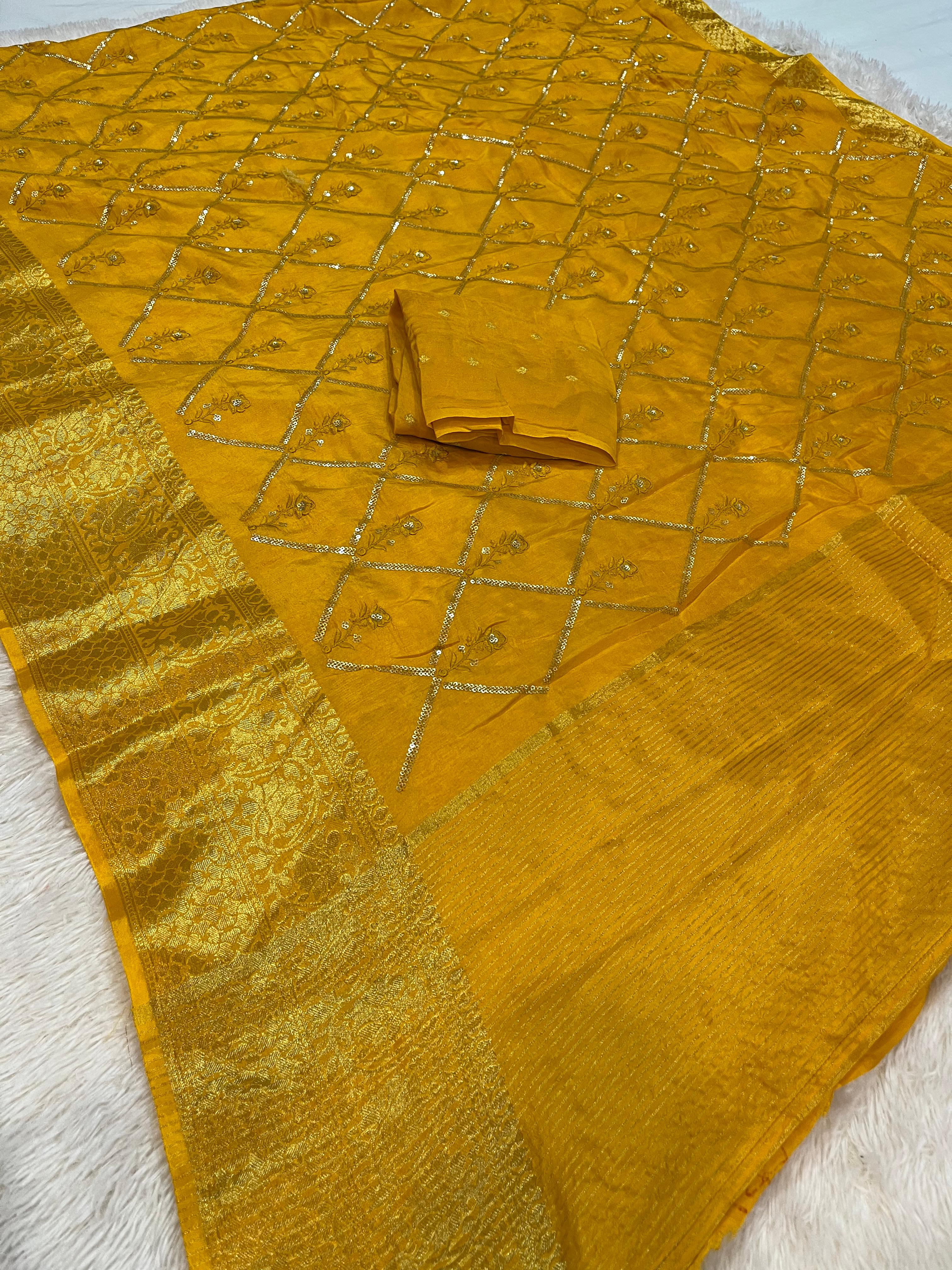 Dolla Silk Saree With Sequence Work