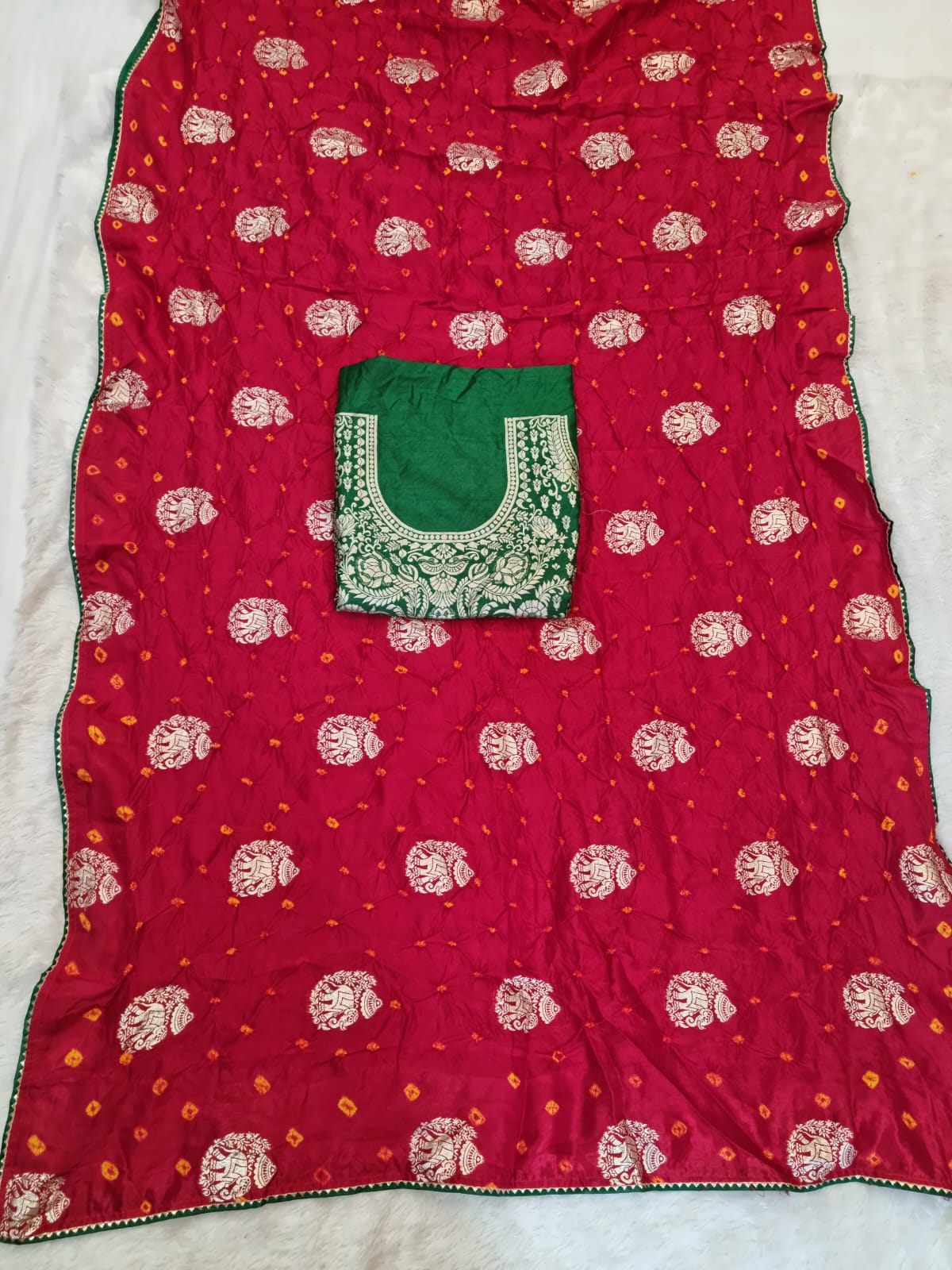 Dolla Silk Bandhani Saree With Weaving Flat Jari Butta X Naylon Fancy Blouse
