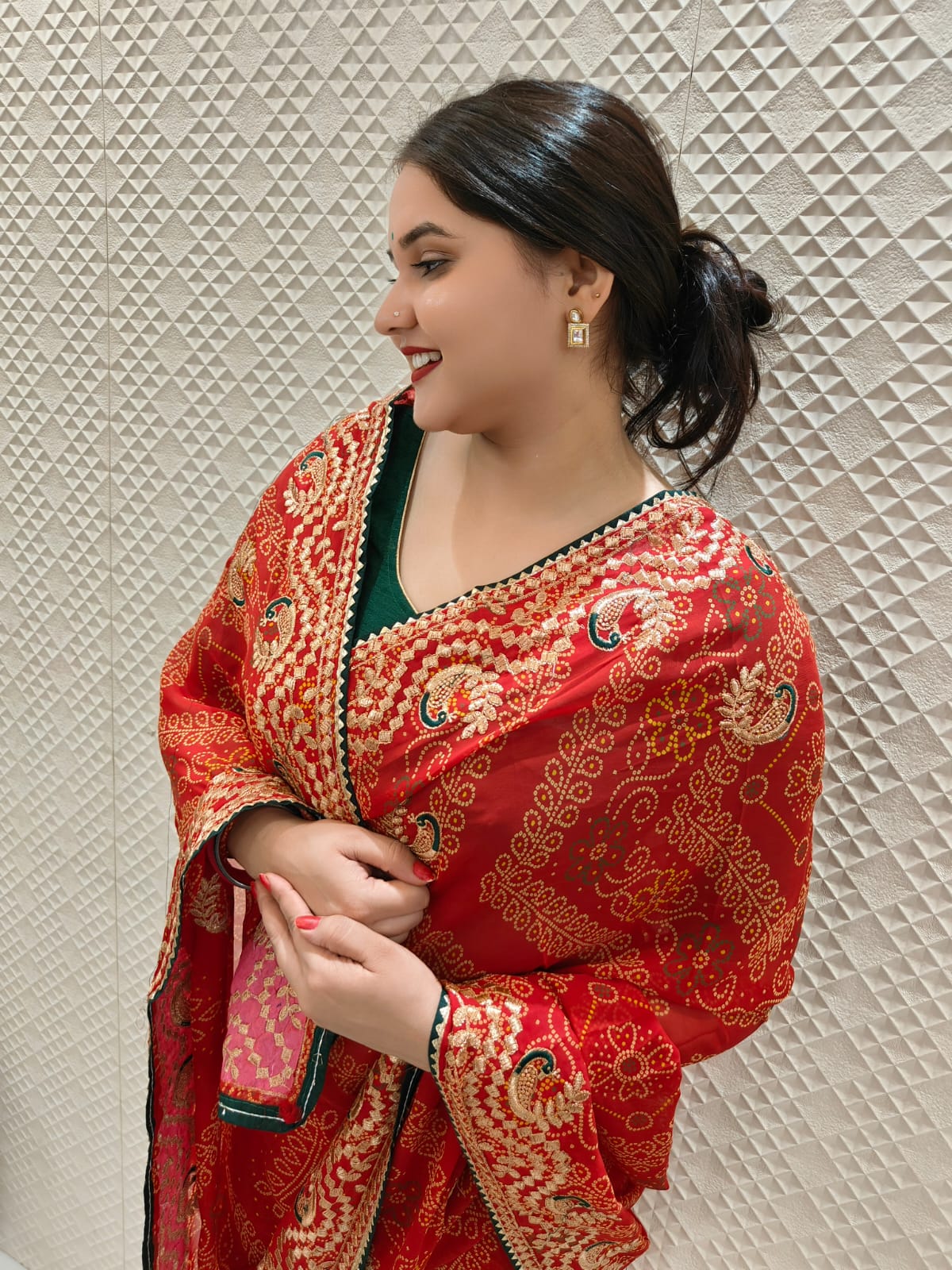 Georgette 60gram Jarri Work Saree