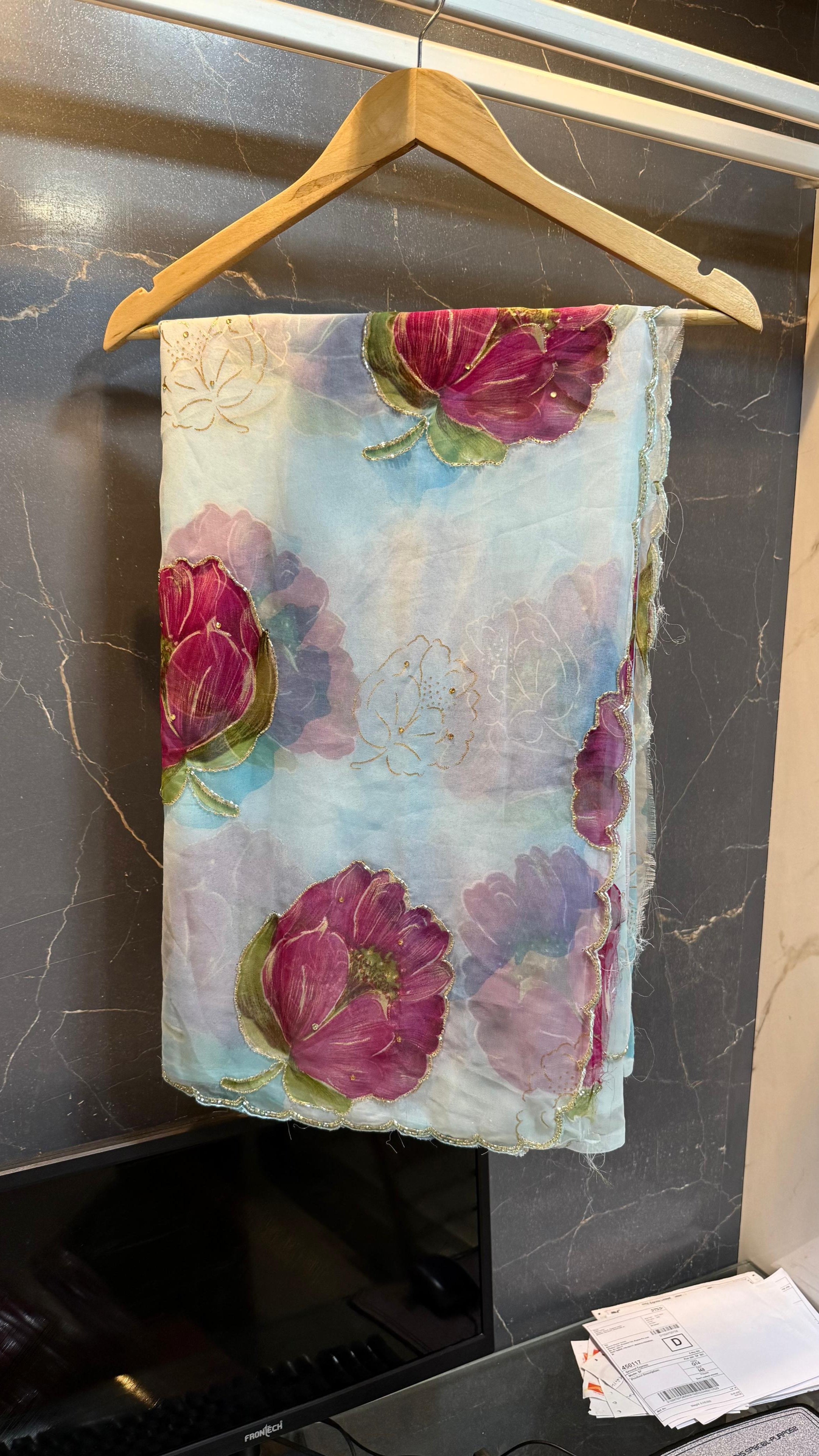 Beautiful Flower Print Georgette Saree With Handwork Touching