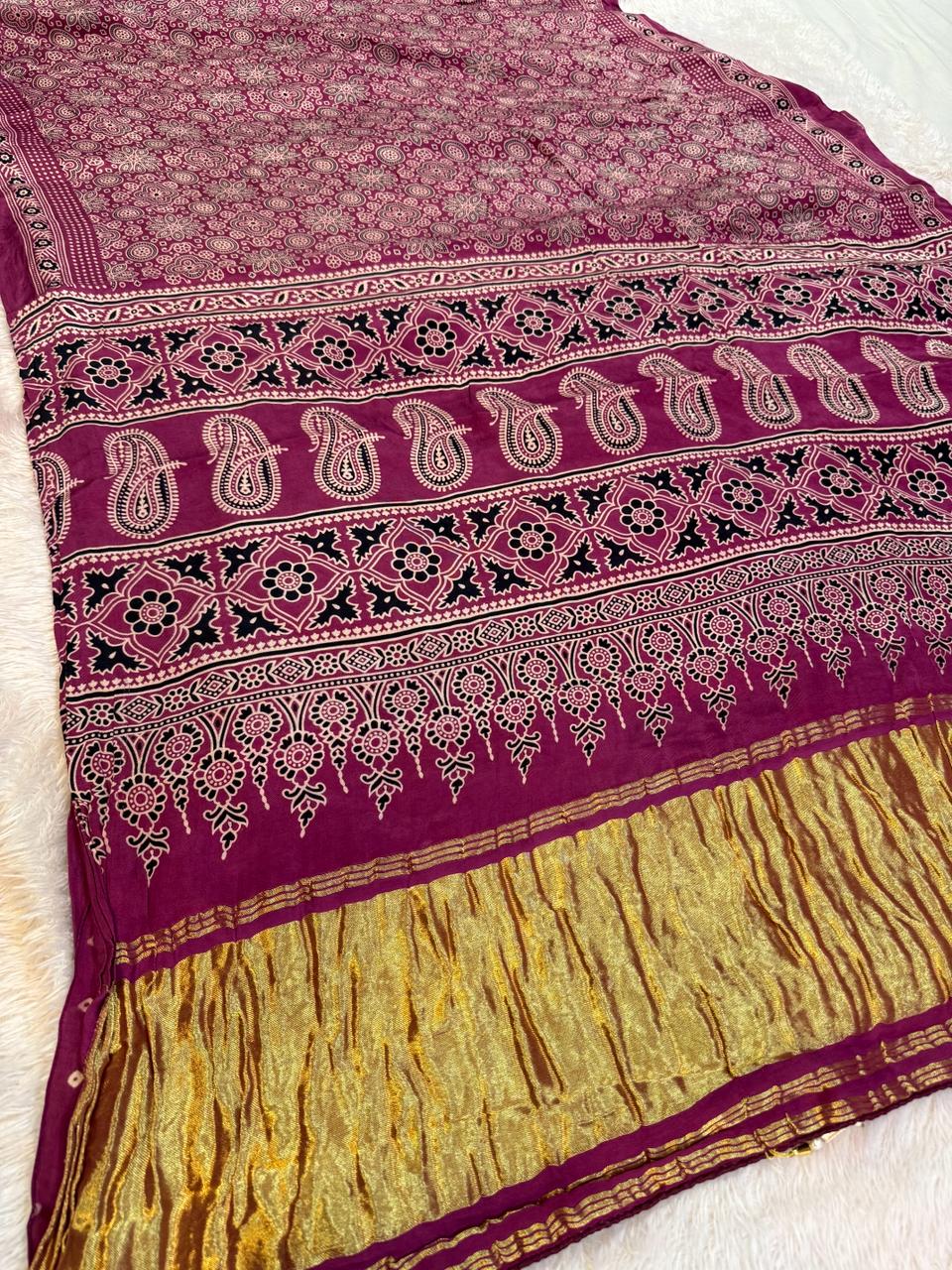 Beautiful  Modal Silk Saree With Mirror Work