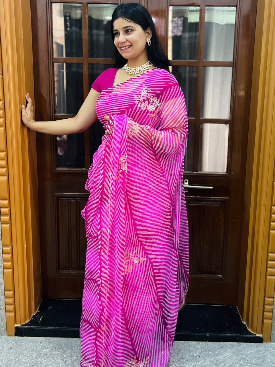 Latest Georgette Saree With Handwork