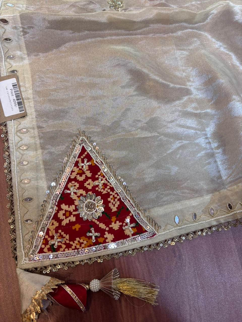Premium Tissue Fabric Saree with Traditional Patola Work