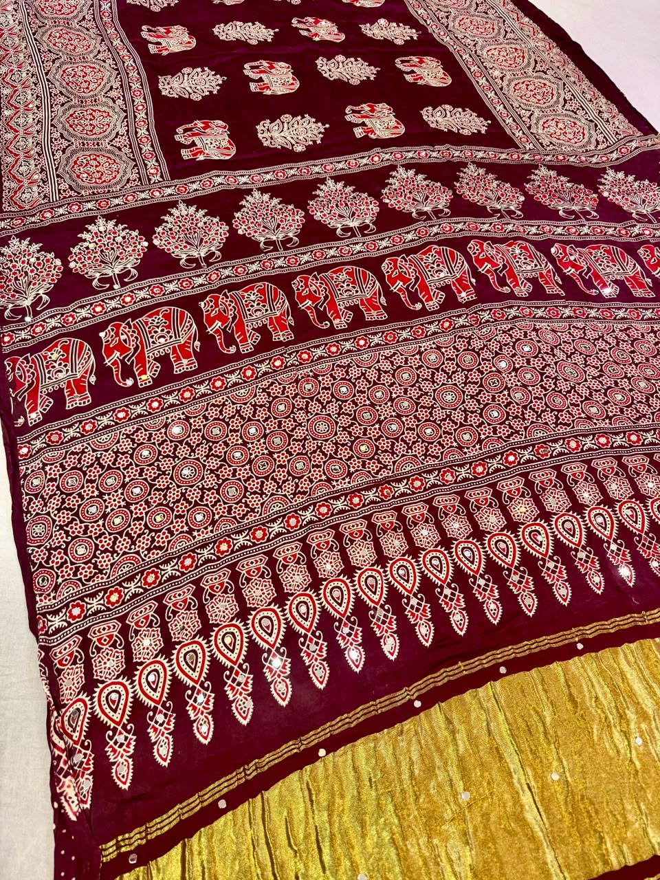 Beautiful  Modal Silk Saree With Mirror Work
