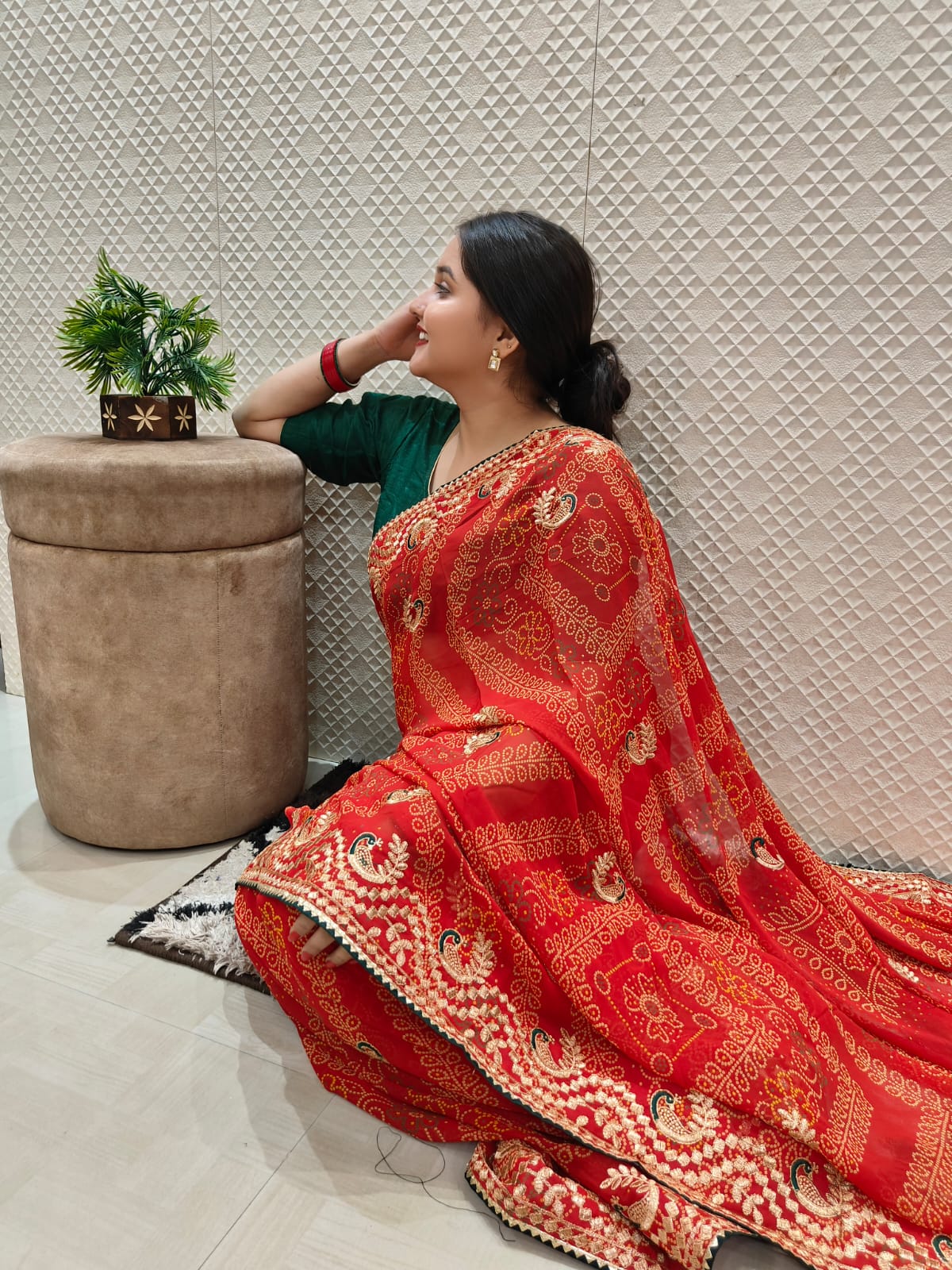 Georgette 60gram Jarri Work Saree